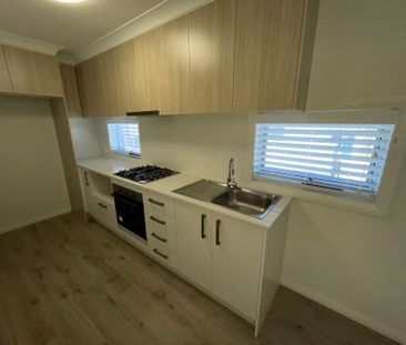 Immaculate Near-New One-Bedroom Apartment Featuring Lock-Up Garage - Photo 2