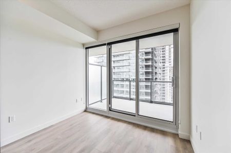 For Lease - 95 Mcmahon Drive Unit# 1908, Toronto, Ontario - Photo 3