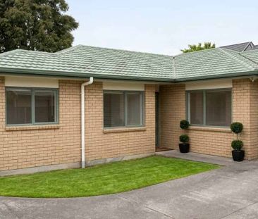 Welcome Home – Spacious 4-Bedroom Sanctuary in... - Photo 5