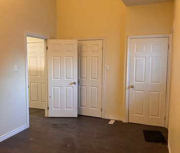 For Lease - 11 Hiawatha Street Unit# Lower, St. Thomas, Ontario - Photo 1