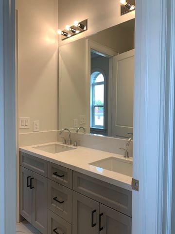 For Lease - 208 Main St. Unionville Street Unit# 3, Markham, Ontario - Photo 5