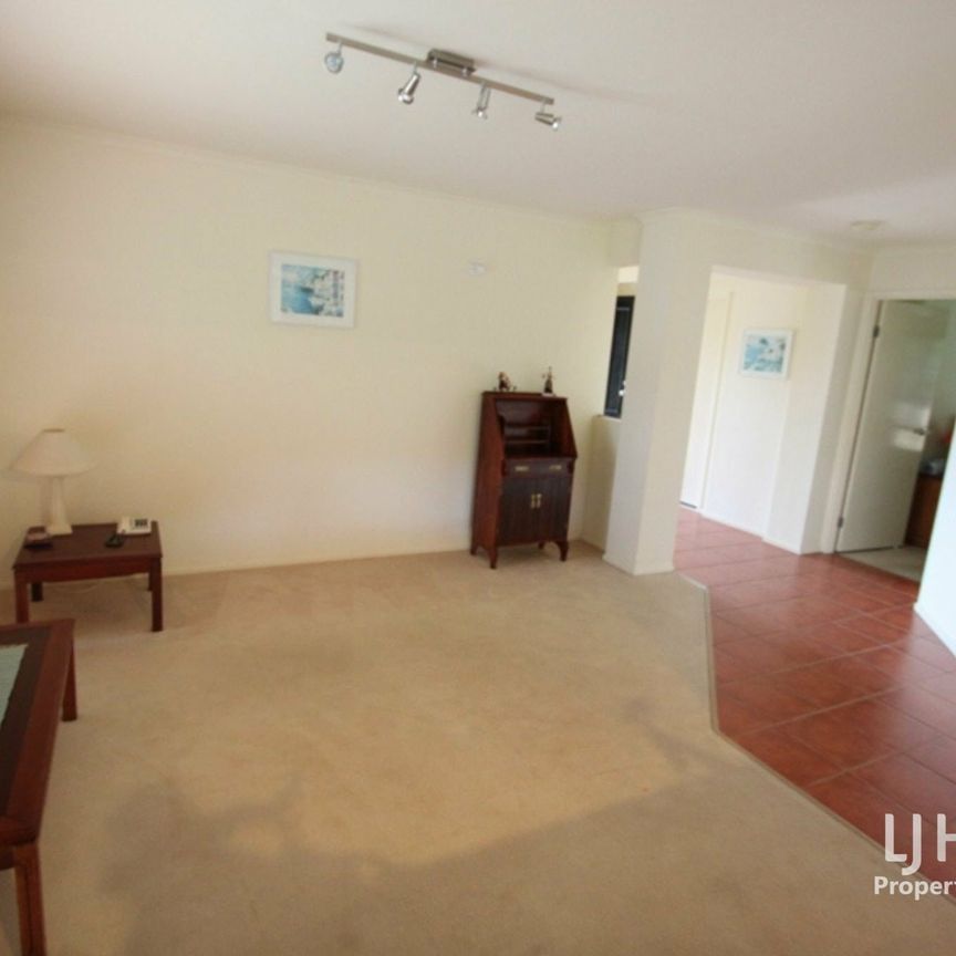 Spacious Family Home for Rent - Photo 1