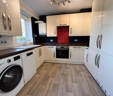 Grove Avenue, Epsom, Surrey, KT17 4DU - Photo 3