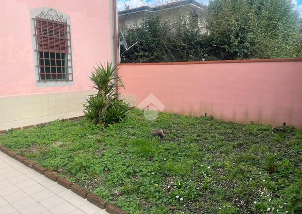 Casa indipendente in affitto