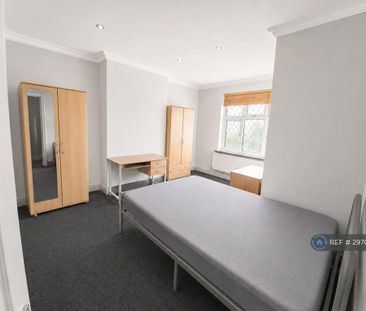 5 bedroom semi-detached house to rent - Photo 3