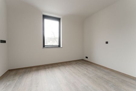 IDEALIS VASTGOED – PRACHTIG INSTAPKLAAR APPARTEMENT MET 2 SLAAPKAMERS, KELDERBERGING EN ONDERGRONDSE AUTOSTAANPLAATS OP WANDELAFSTAND VAN HET CENTRUM VAN PELT. - Foto 5