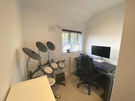 Cranes Way, Borehamwood, WD6 - Photo 5