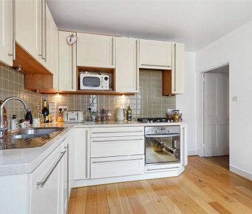 2 bedroom maisonette to rent - Photo 6