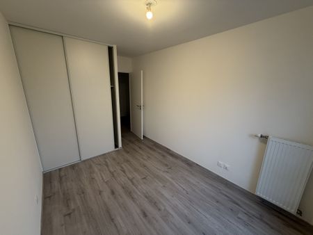 Location Appartement 3 pièces 67m² THONON LES BAINS 74200 - Photo 4
