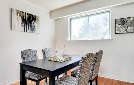 For Lease - 32 Misthollow Square, Toronto, Ontario - Photo 3