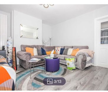 2 Bed Terraced House, Little Fields, CV2 - Photo 2