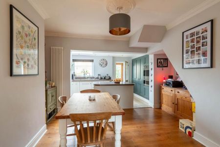 3 bedroom terraced house to rent - Photo 4