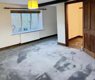 2 bedroom terraced house to rent - Photo 3