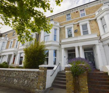 2 bedroom flat to rent - Photo 6