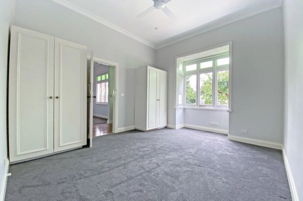 CHARACTER HOME - Photo 1