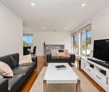 Beautifully Renovated Three-Bedroom Family Home - Photo 1