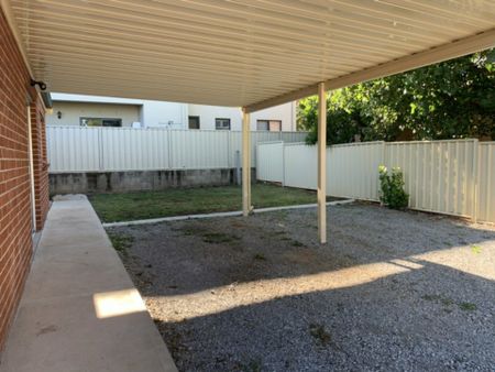 Low Maintenance Unit - Photo 3