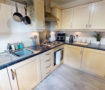 3 bedroom end of terrace house to rent - Photo 6