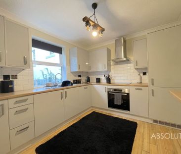 1 bed flat to rent in Lower Erith Road, Southfield Lower Erith Road... - Photo 6