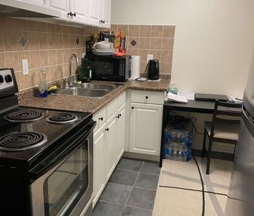 For Lease - 32 Four Seasons Crescent Unit# Walkout BASEMENT, Newmar... - Photo 1