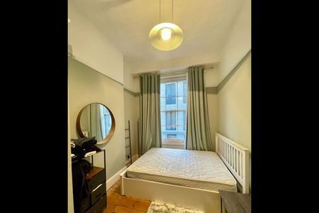 1 Bed Flat, Kensington Gardens Square, W2 - Photo 3