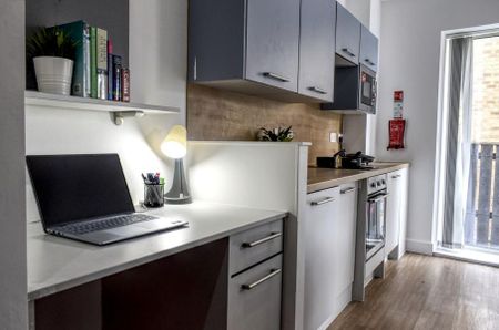 Studio to rent - Photo 4