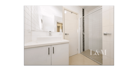 Modern Townhouse Living in Brooklyn - Photo 2