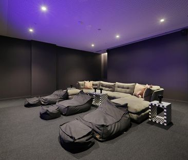 Big on Space, Easy on Rent – Unfurnished Studio That Stands Out - Photo 3