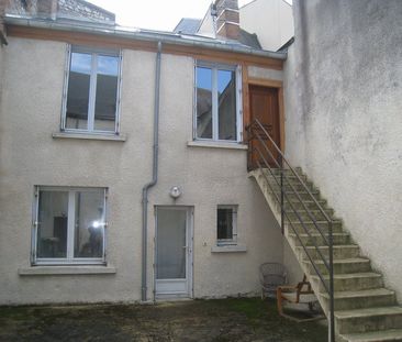 Location Appartement 2 pièces 40m² ORLEANS 45000 - Photo 6