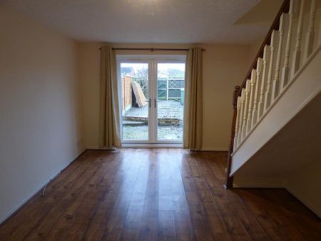 2 bedroom terraced house to rent - Photo 3