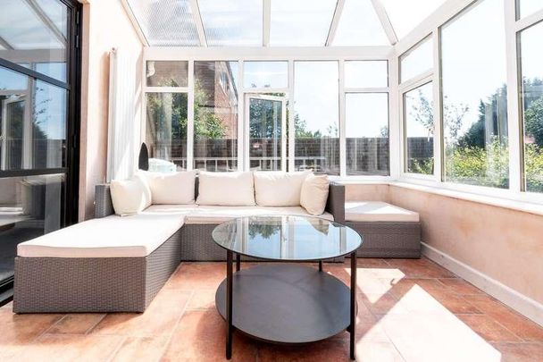 Knowsley Park Lane, Prescot, L34 - Photo 1