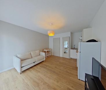 Location Appartement 1 pièce 23m² POITIERS 86000 - Photo 1