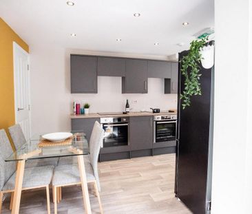1 bedroom in a house share to rent - Photo 6