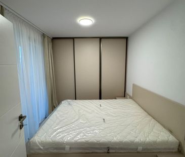 Apartament 2 camere cu loc de parcare subteran inclus - Photo 1