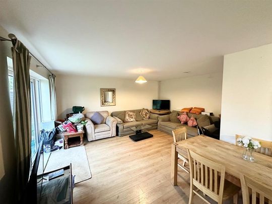 House share to rent - Photo 1