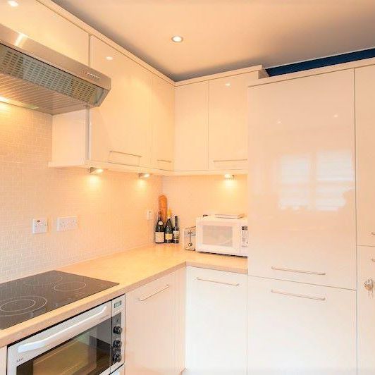 3 bedroom terraced house to rent - Photo 1