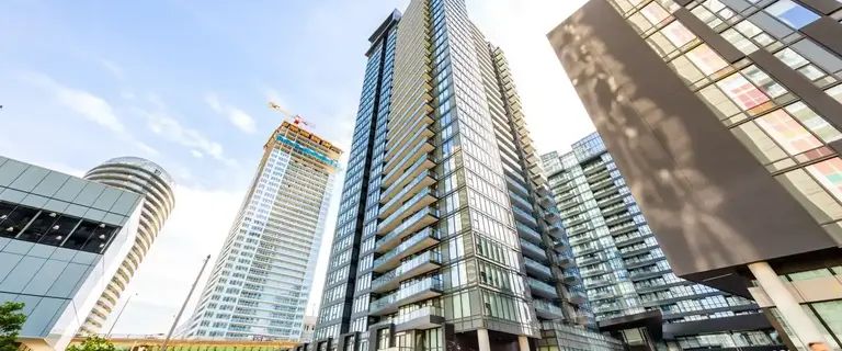 Newton Condos #15126 | 70 Queens Wharf Road, Toronto - Photo 1