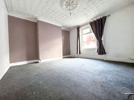 2 bed ground floor flat to rent in NE10 - Photo 3