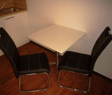 Voll möbliertes Studenten - Apartment (mit EBK) in der Goethestraße! - Photo 1