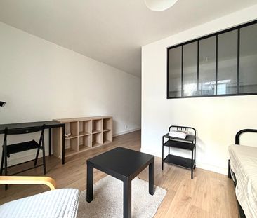 T1 MEUBLÉ - RUE DE LA DIGUE - 29 m² - Photo 2