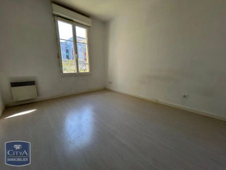 Appartement à louer 4 pièces 82.08m² - Photo 2