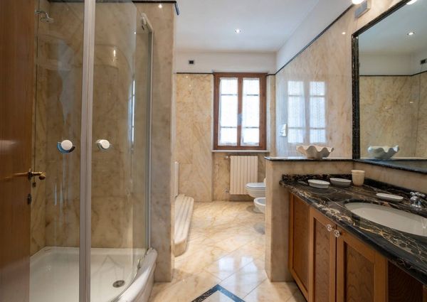 via Pietro neni, 7, Forte dei Marmi, Tuscany 55042