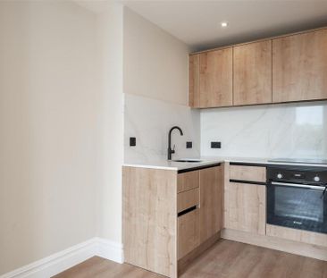 2 bedroom maisonette to rent - Photo 1