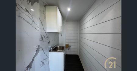 Modern 3 Bedroom Family Home! - Photo 5