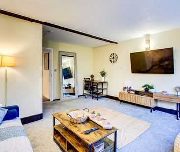 Room in a Shared House, Rowley Way, NW8 - Photo 2