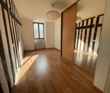 Location Appartement 2 pièces 56m² ORLEANS 45000 - Photo 2
