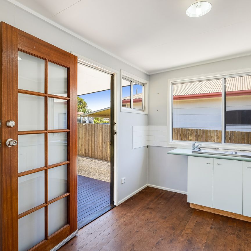 21 Ethel Street, NEWTOWN - Photo 1