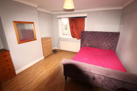 4 bedroom maisonette to rent - Photo 3