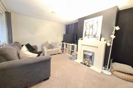 Marlins Turn, HEMEL HEMPSTEAD - Photo 2