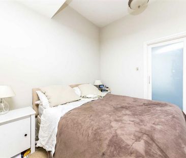 3 bedroom flat to rent - Photo 3